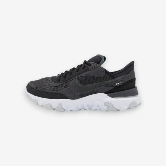 Nike дамски маратонки в черно