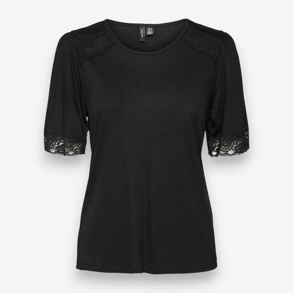 Дамска тениска Vero Moda с дантела, черна