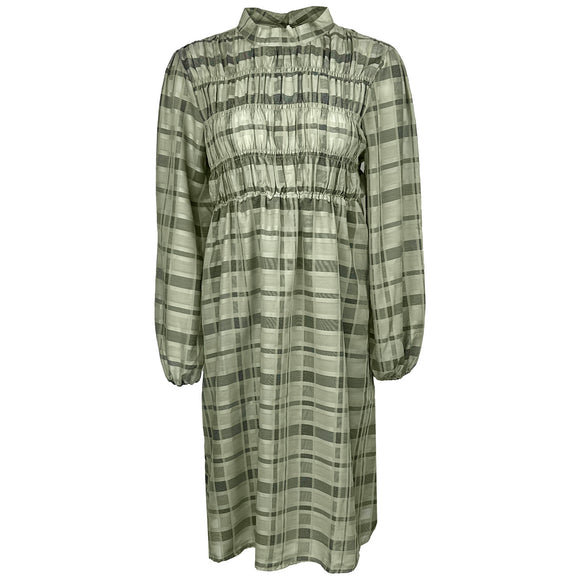 Дамска зелена рокля Saint Tropez. С дълги и широки ръкави, дължина над коляно и лека подплата. Размер L. 