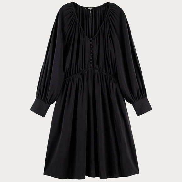 Дамска черна рокля SCOTCH&SODA, широки ръкави. Широко прилягане, в размер М. 