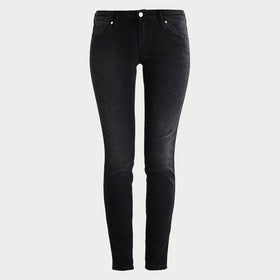 Дамски вталени дънки Diesel в черно