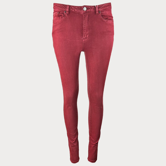 Дамски дънки Vila в червен цвятм размер М, вталени. 