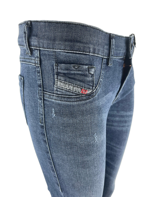 Дамски вталени дънки в син цвят Diesel